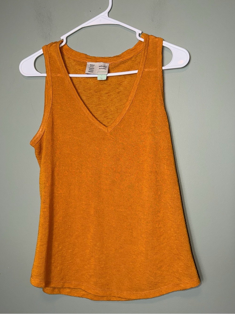 Saturday Sunday by Anthropologie Women’s Mustard V-neck Tank Small